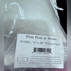 New Pom Pom at home 14"x 24" Pillow Insert 5% Down 95% Ultra Clean Feather